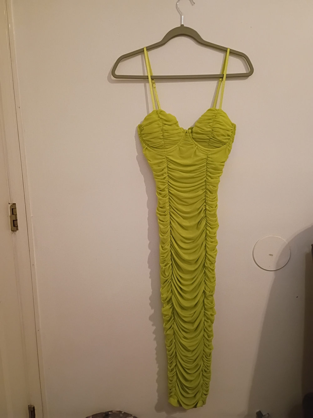 Hera Collection Women's Lime Green Ruched Spaghetti Strap Midi Dress Sz M